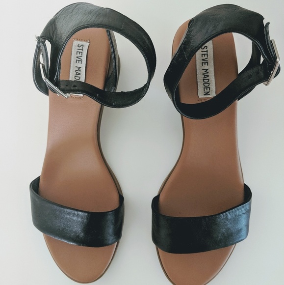 Steve Madden Sandals - Picture 3 of 5